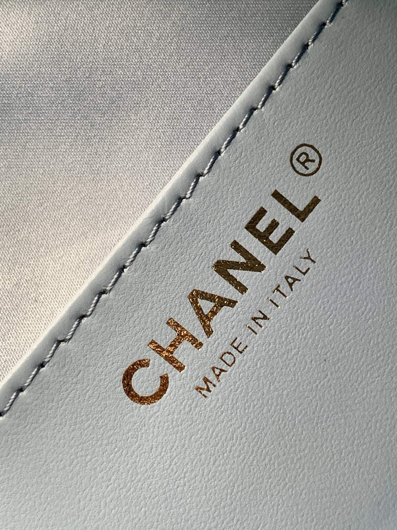 Chanel 25 medium handbag, AS5311 washed denim blue