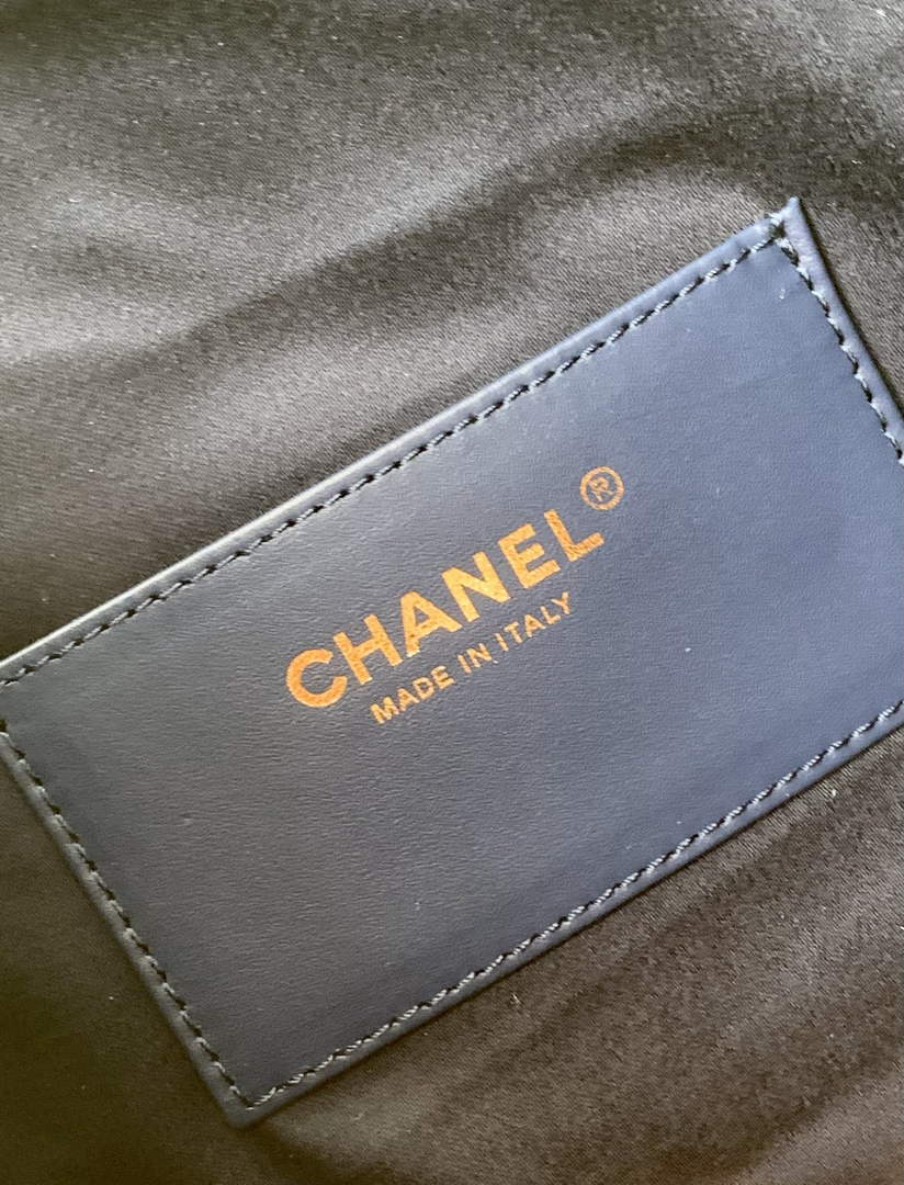 Chanel 25 Medium Hobo Bag, AS5311 Grained Calfskin Navy