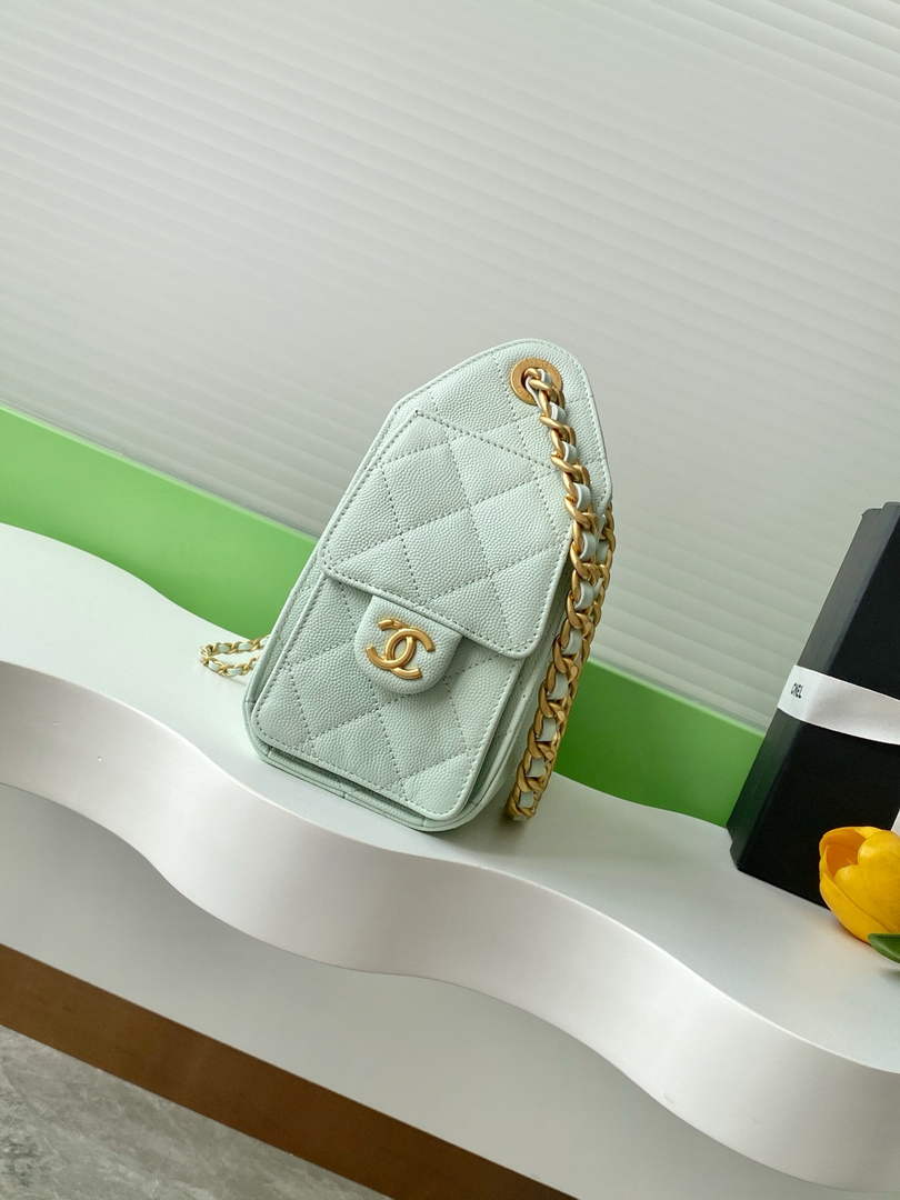 Chanel 25 Mini Handbag AS5631 - Green Grained Calfskin