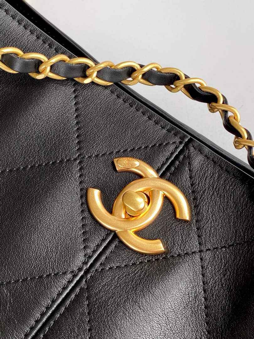 Chanel 25 Shopping Bag - Black Calfskin - AS5657