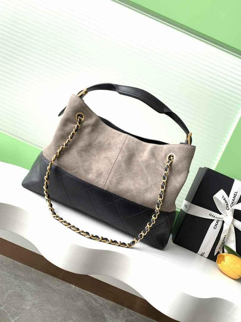 Chanel 25 Shopping Bag - Gray Suede Calfskin - AS5657