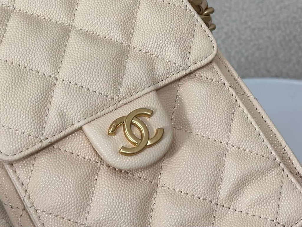 Chanel 25 small handbag, AS5293 Grained Calfskin Apricot