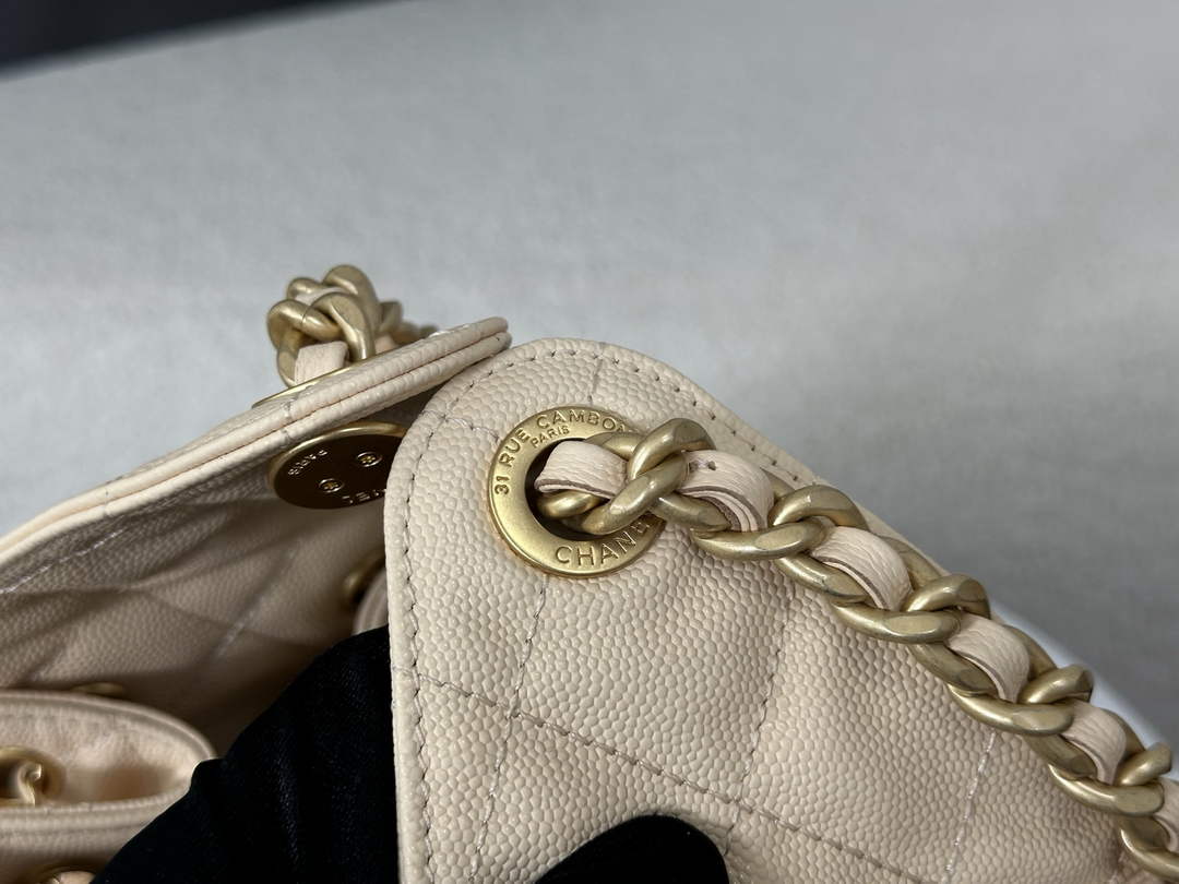 Chanel 25 small handbag, AS5293 Grained Calfskin Apricot