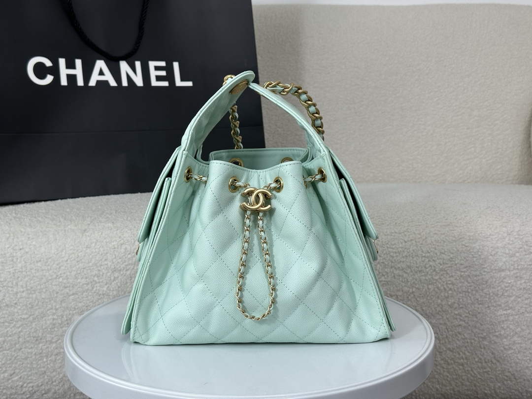 Chanel 25 small handbag, AS5293 Grained Calfskin Green