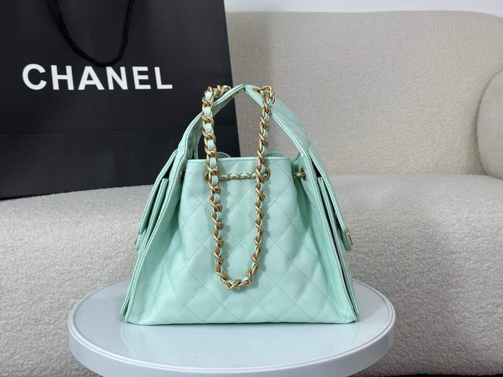 Chanel 25 small handbag, AS5293 Grained Calfskin Green