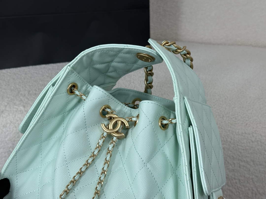 Chanel 25 small handbag, AS5293 Grained Calfskin Green