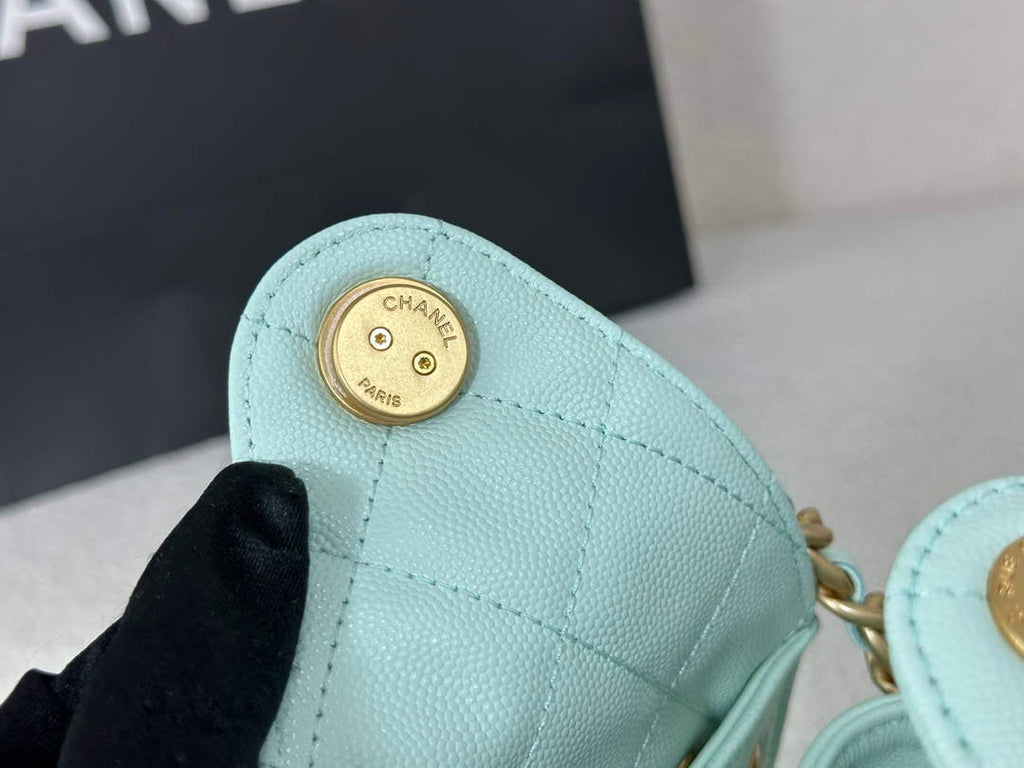 Chanel 25 small handbag, AS5293 Grained Calfskin Green