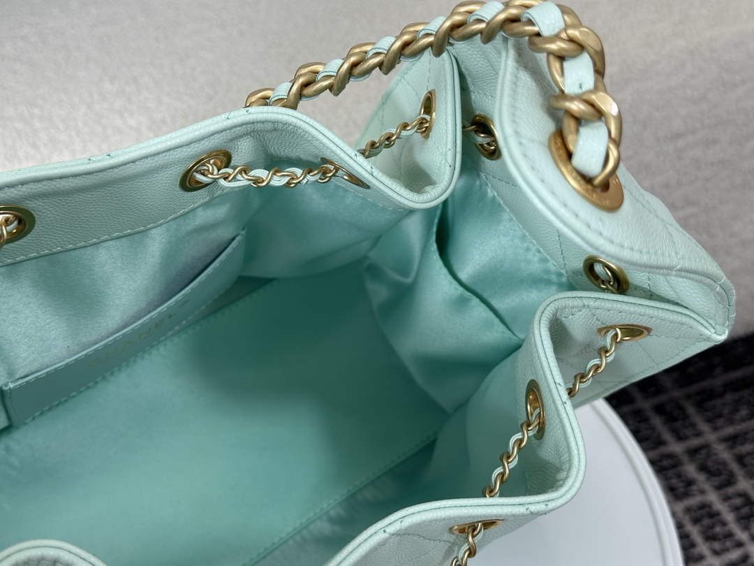 Chanel 25 small handbag, AS5293 Grained Calfskin Green