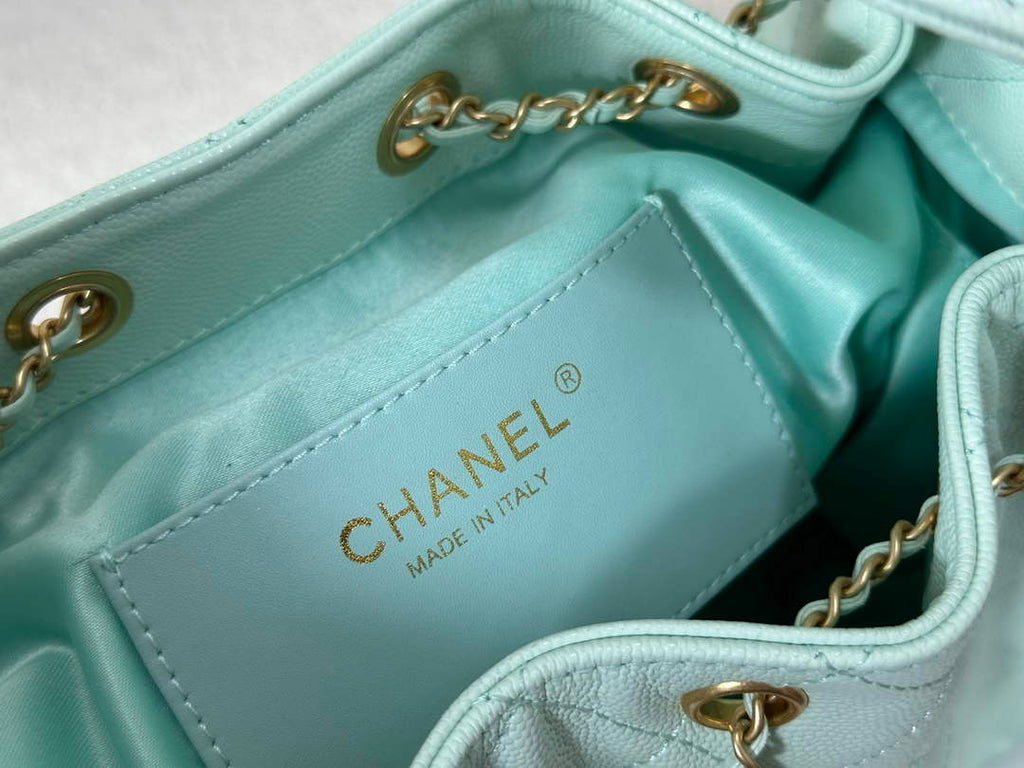 Chanel 25 small handbag, AS5293 Grained Calfskin Green