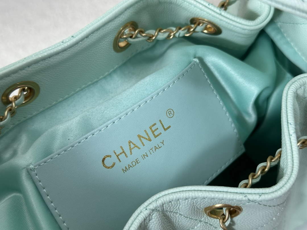 Chanel 25 small handbag, AS5293 Grained Calfskin Green