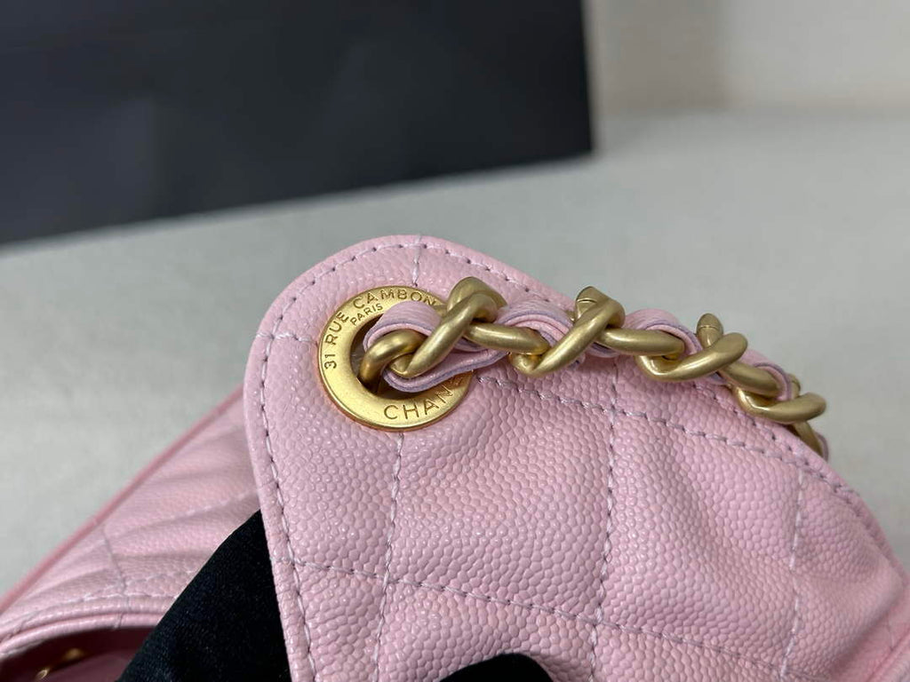 Chanel 25 small handbag, AS5293 Grained Calfskin Pink