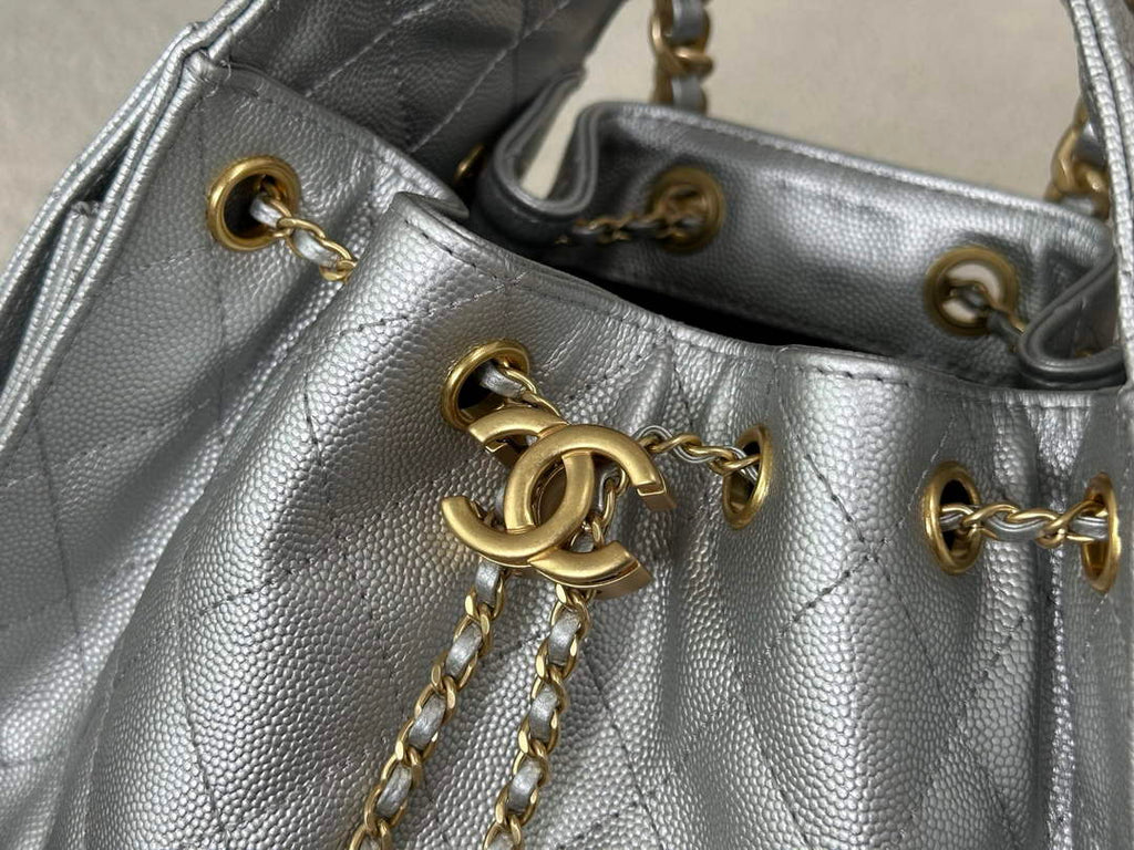 Chanel 25 small handbag, AS5293 Grained Calfskin Silver