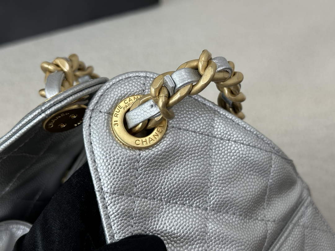 Chanel 25 small handbag, AS5293 Grained Calfskin Silver