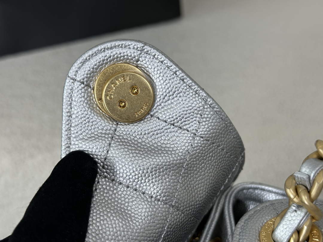 Chanel 25 small handbag, AS5293 Grained Calfskin Silver