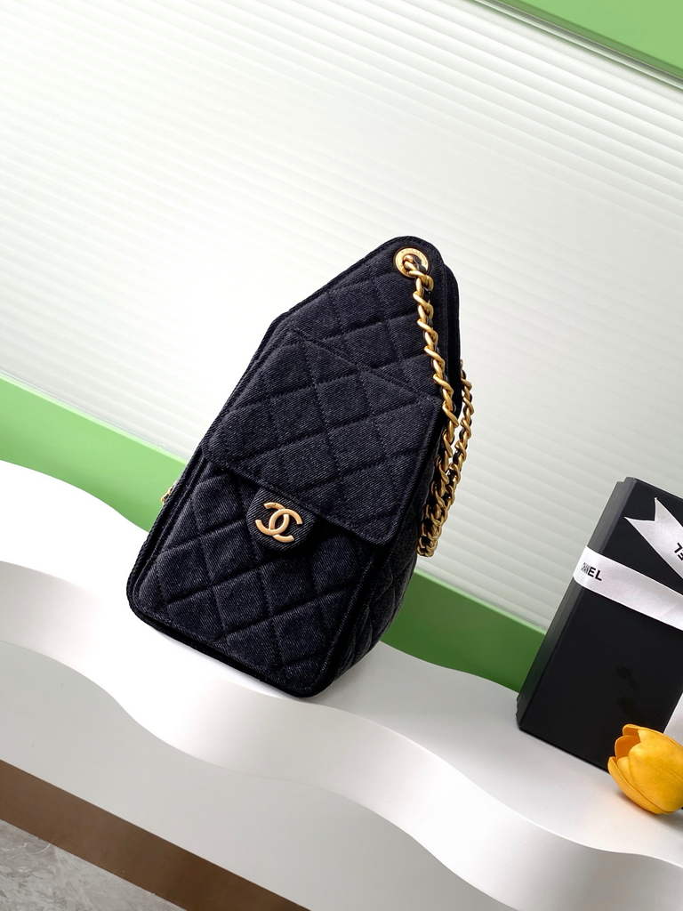 Chanel 25 small handbag, AS5293 Black Washed Denim