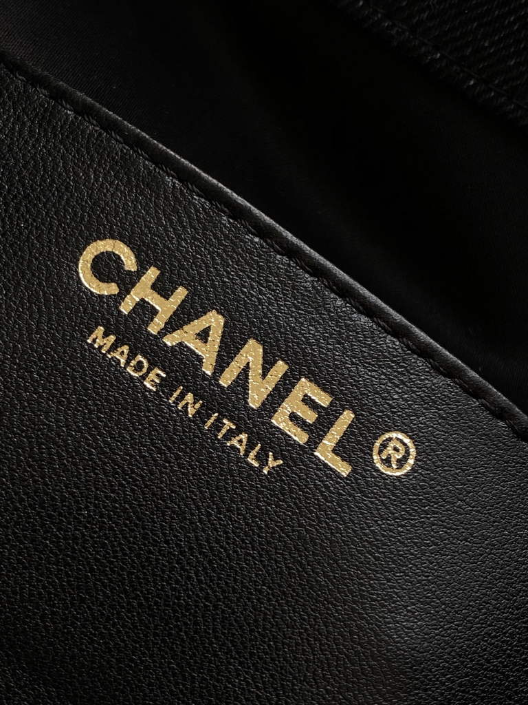 Chanel 25 small handbag, AS5293 Black Washed Denim