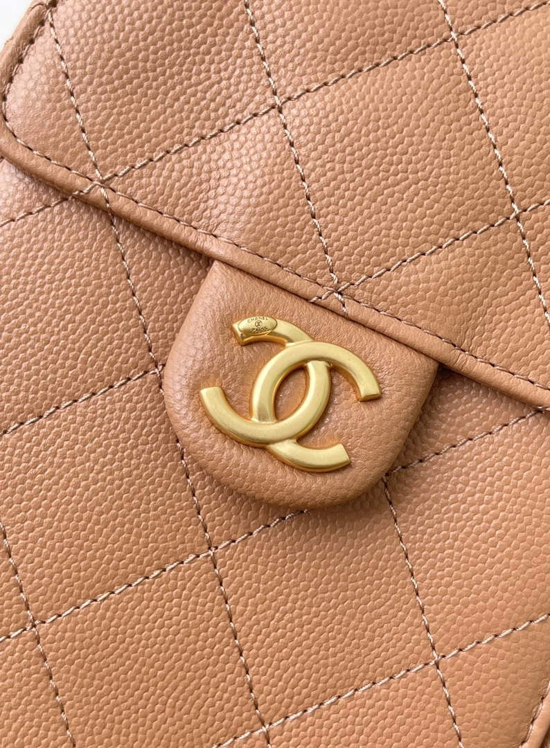 Chanel 25 small handbag, AS5293 Grained Calfskin Apricot