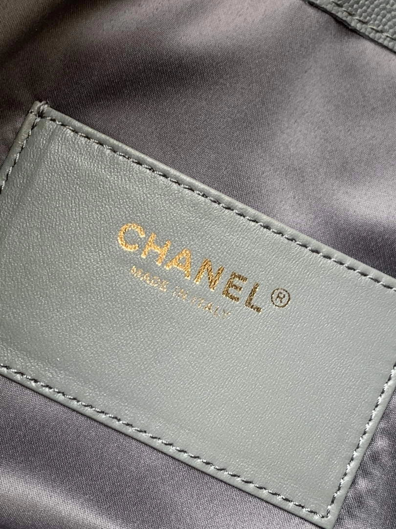 Chanel 25 small handbag, AS5293 Grained Calfskin Gray