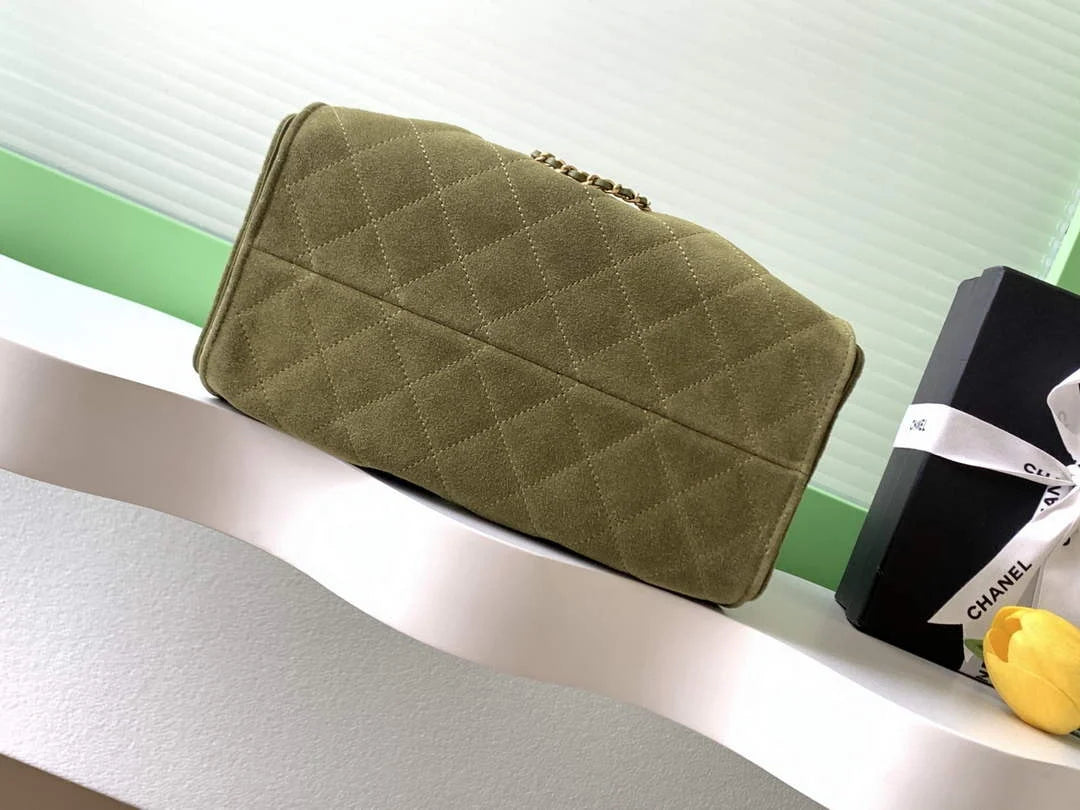 Chanel 25 small handbag, AS5293 Suede Green
