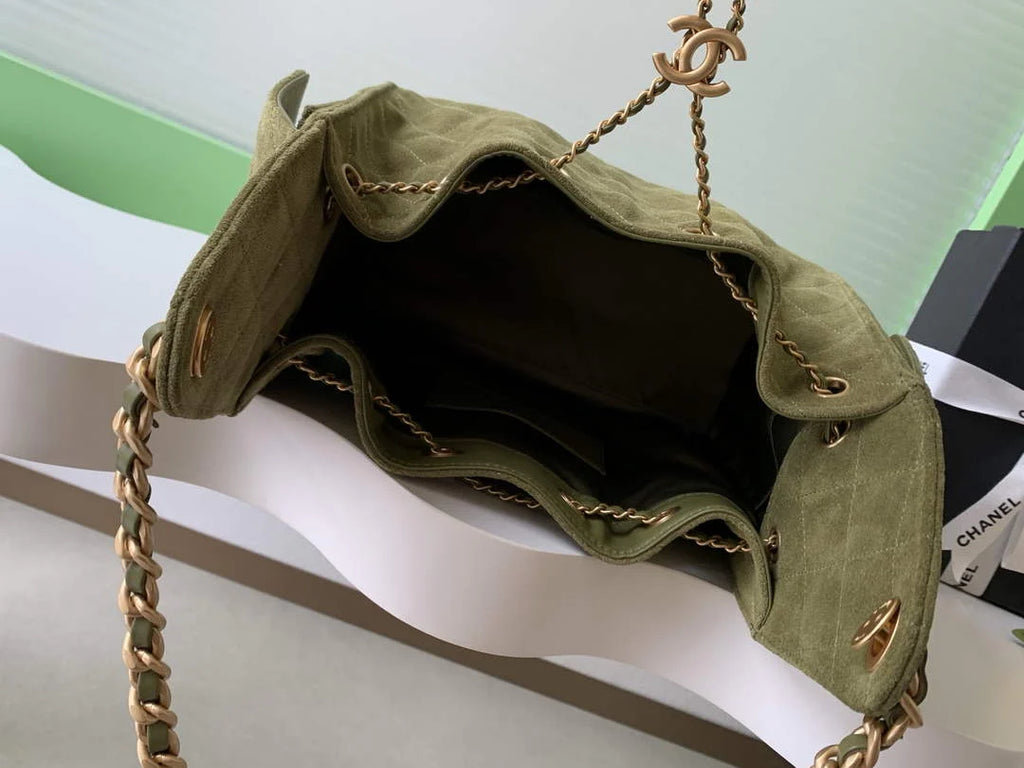 Chanel 25 small handbag, AS5293 Suede Green