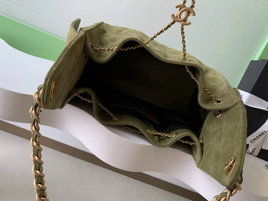 Chanel 25 small handbag, AS5293 Suede Green