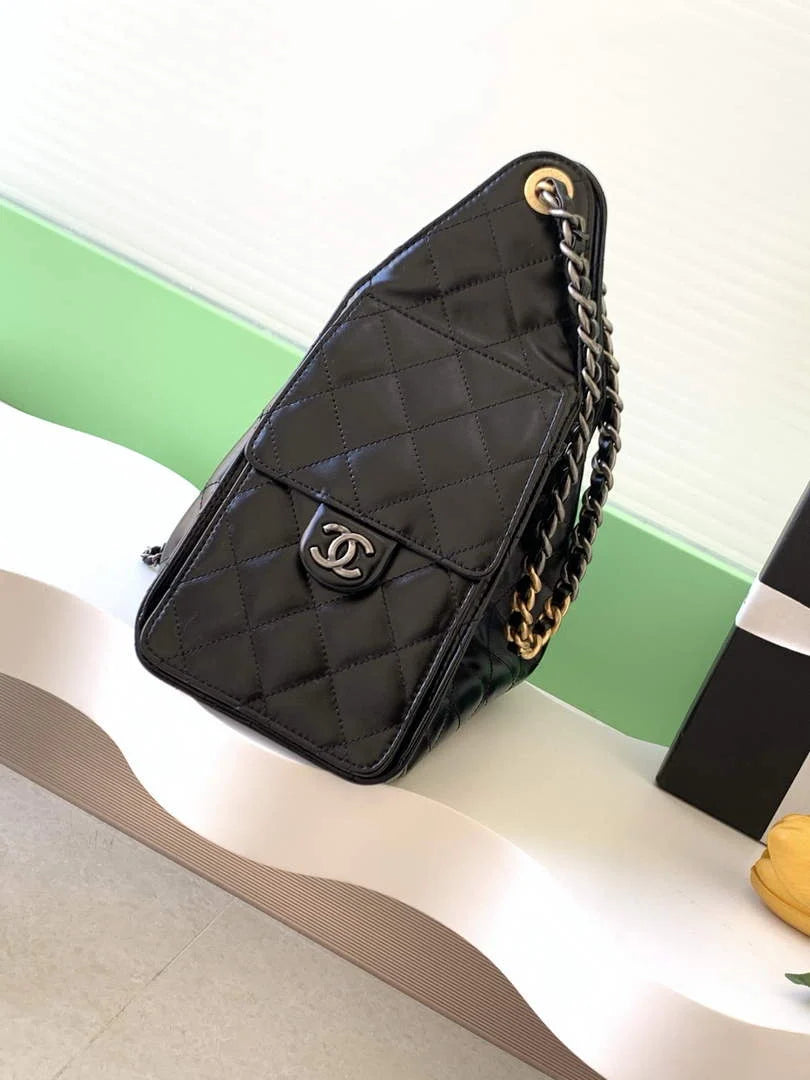 Chanel 25 small handbag, AS5293 Shiny Crumpled Calfskin Black
