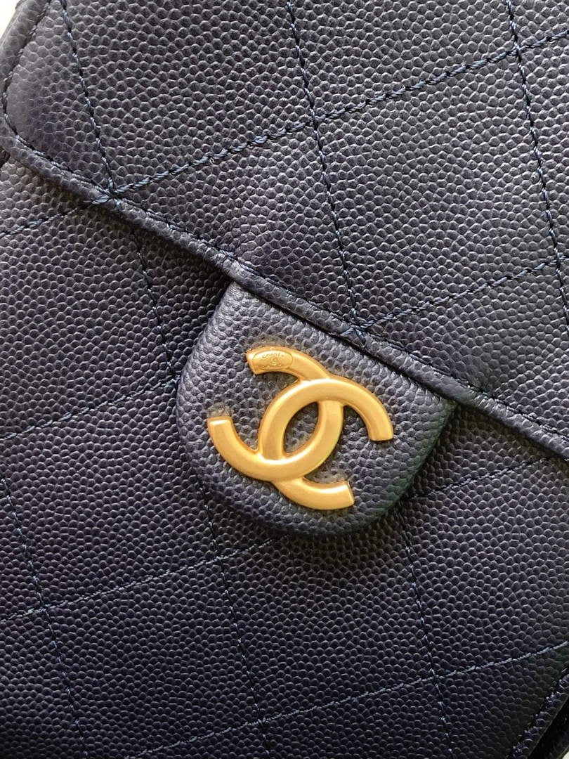 Chanel 25 small handbag, AS5293 Grained Calfskin Navy