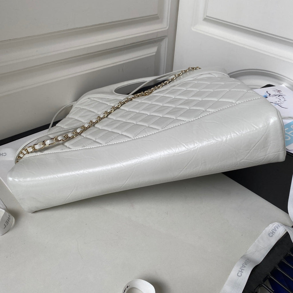 Chanel 31 Large shopping bag AS1010 Shiny Calfskin White