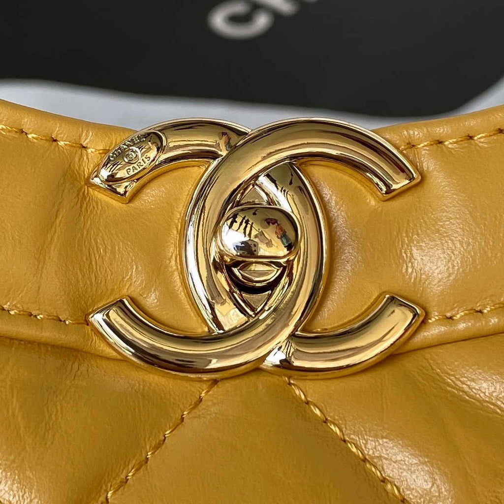 Chanel 31 Large shopping bag AS1010 Shiny Calfskin Yellow