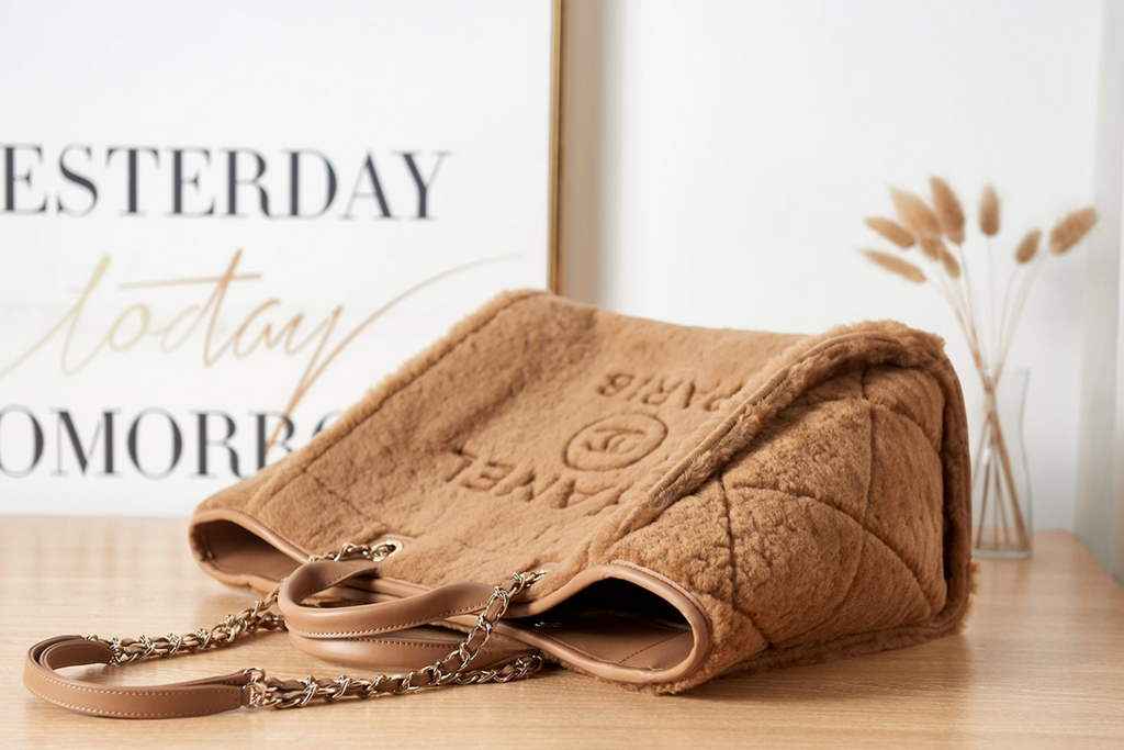 Chanel 66941 Large Shopping Bag Wool Tweed Brown
