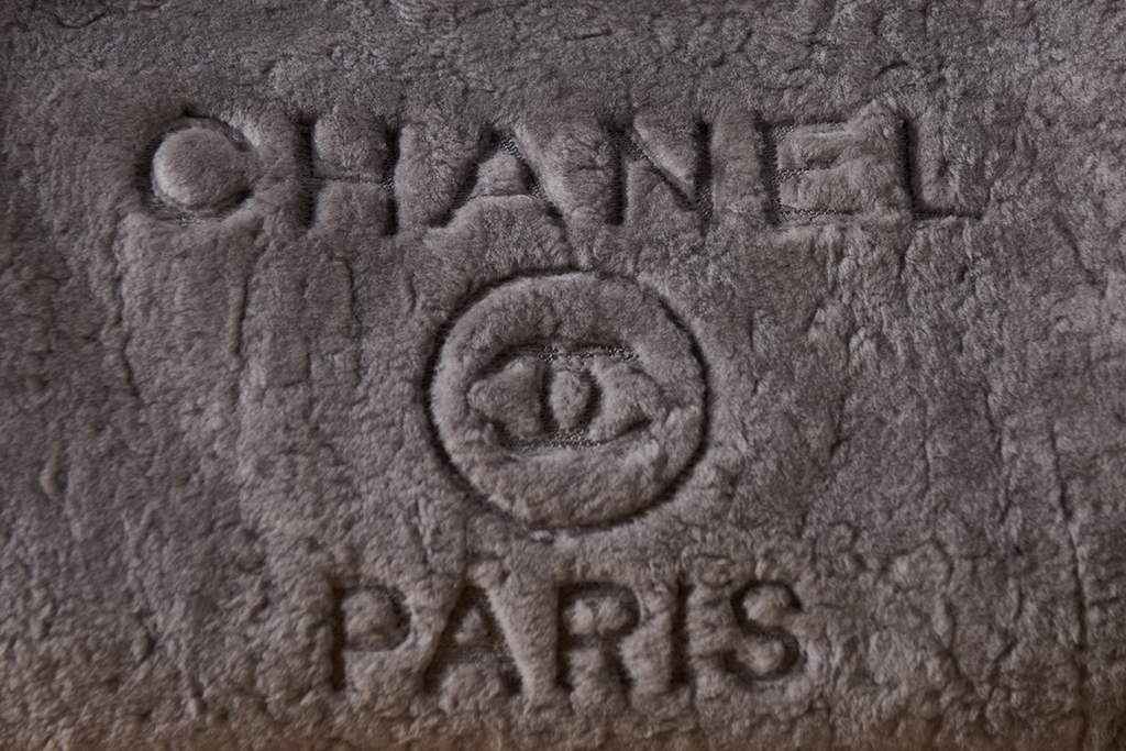 Chanel 66941 Large Shopping Bag Wool Tweed Gray