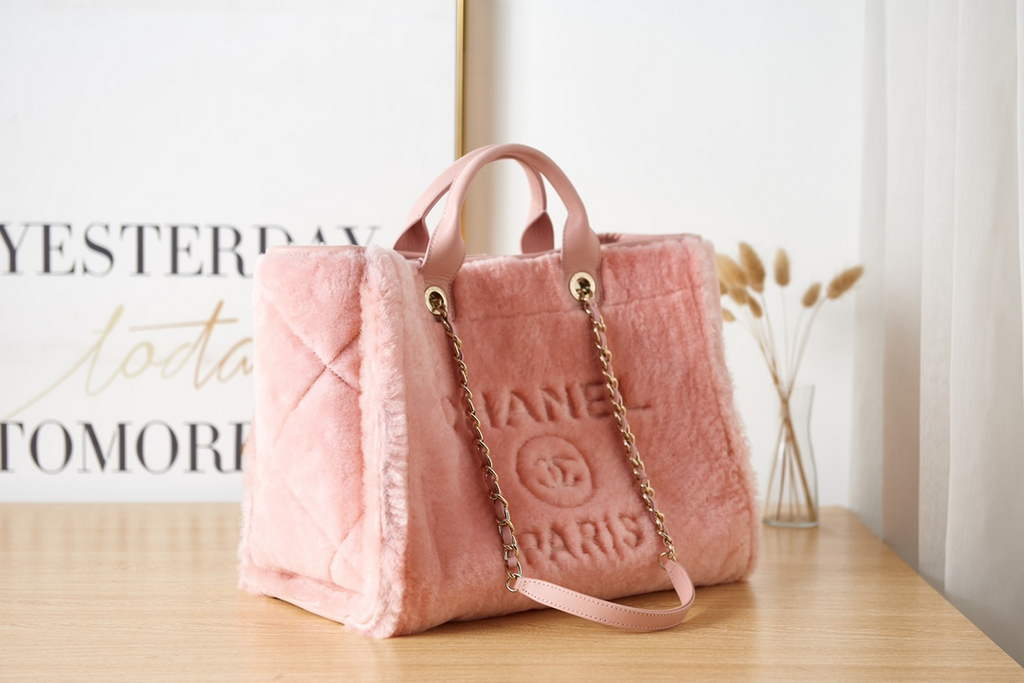 Chanel 66941 Large Shopping Bag Wool Tweed Pink