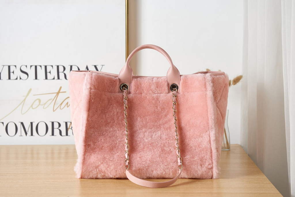 Chanel 66941 Large Shopping Bag Wool Tweed Pink
