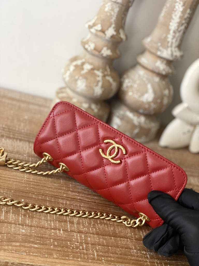 Chanel 81224 Mini Shoulder Bag Lambskin In Red