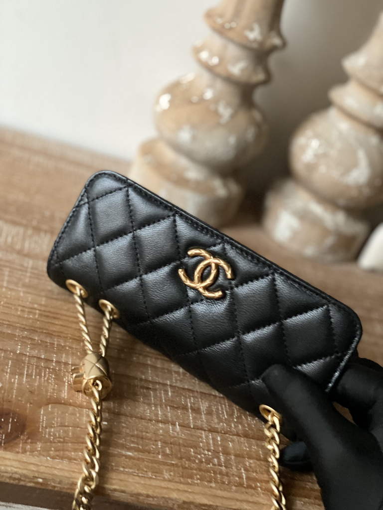 Chanel 81224 Mini Shoulder Bag Lambskin In Black