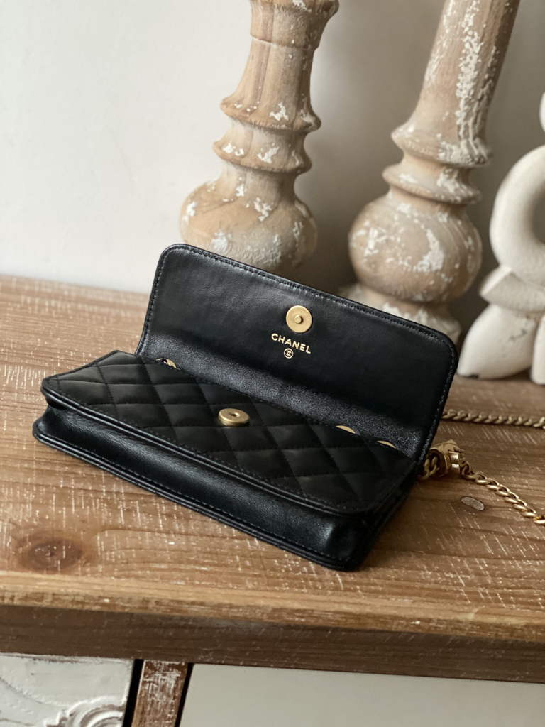 Chanel 81224 Mini Shoulder Bag Lambskin In Black