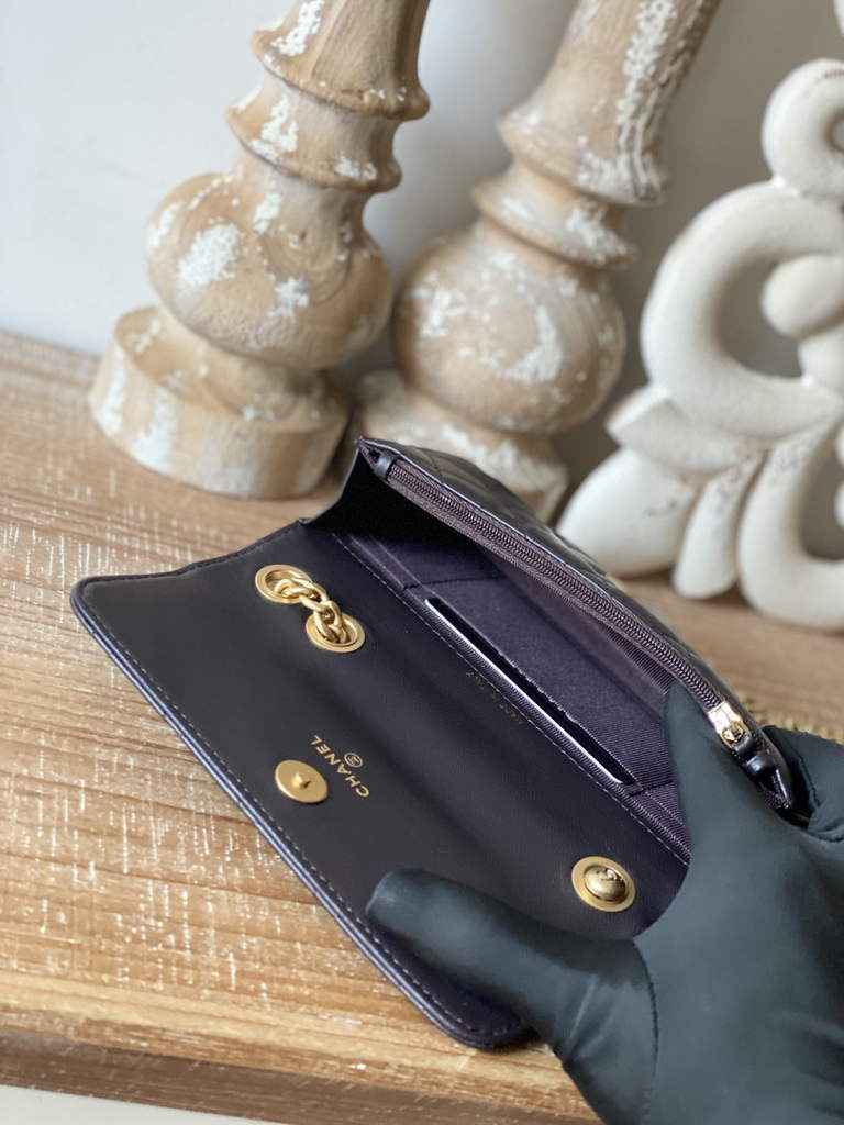 Chanel 81224 Mini Shoulder Bag Lambskin In Brown