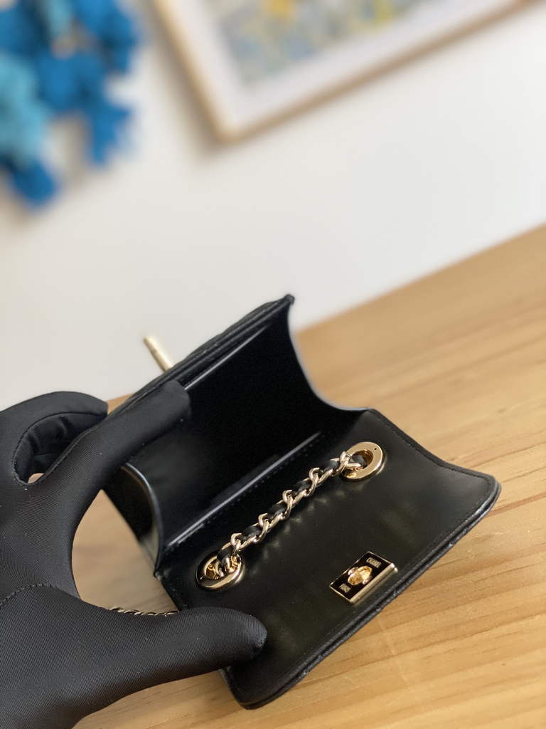 Chanel 88631 Mini Shoulder Bag Lambskin In Black