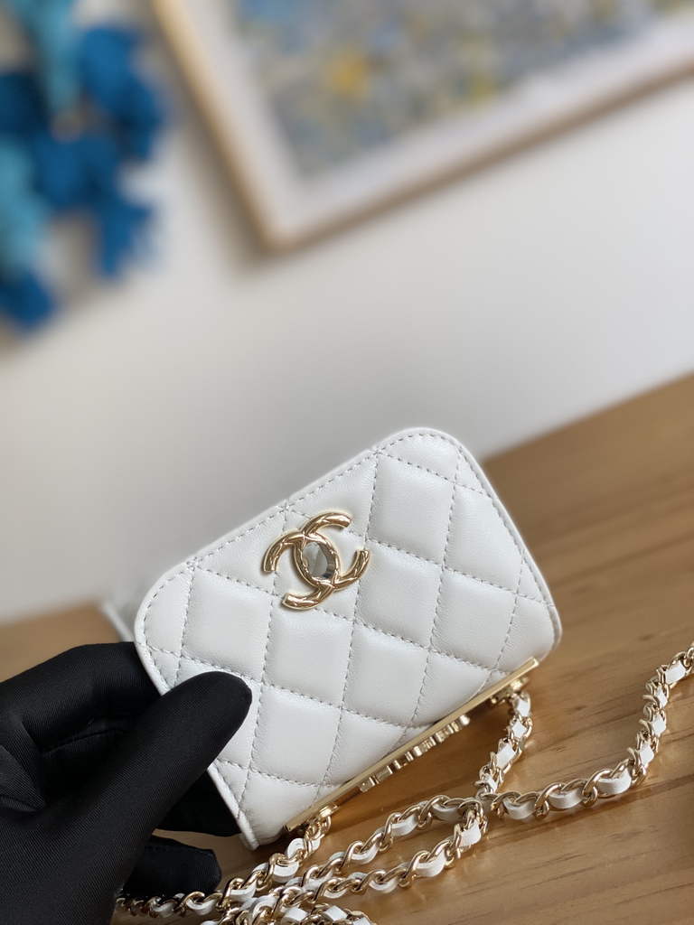 Chanel 88631 Mini Shoulder Bag Lambskin In White