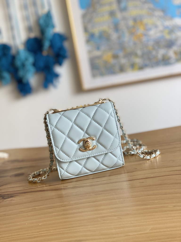 Chanel 88631 Mini Shoulder Bag Lambskin In Blue