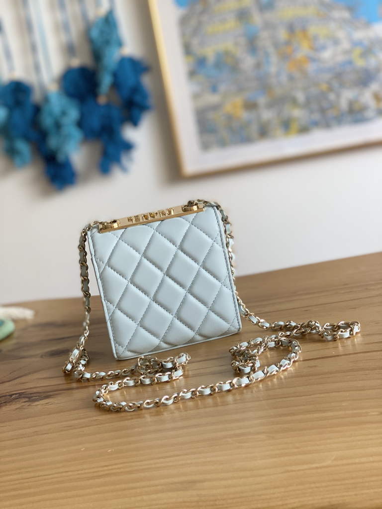 Chanel 88631 Mini Shoulder Bag Lambskin In Blue
