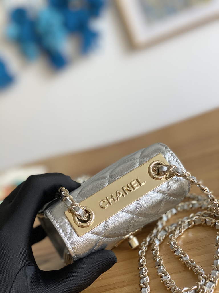 Chanel 88631 Mini Shoulder Bag Lambskin In Silver