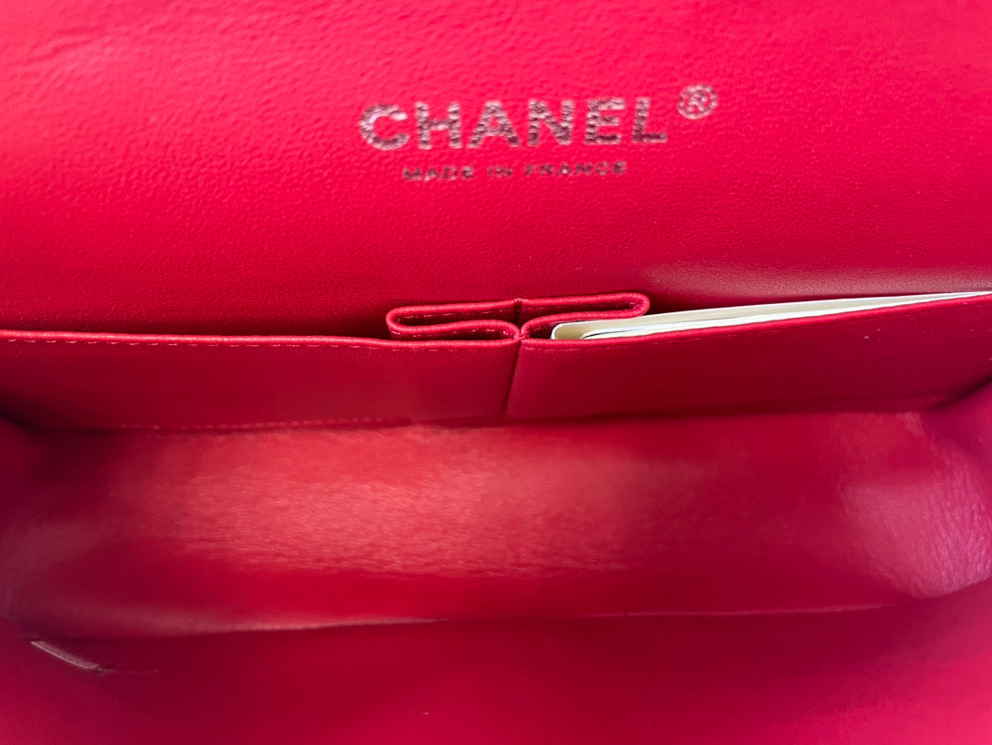 Chanel A01112 Classic Handbag Grained Calfskin Red Silver