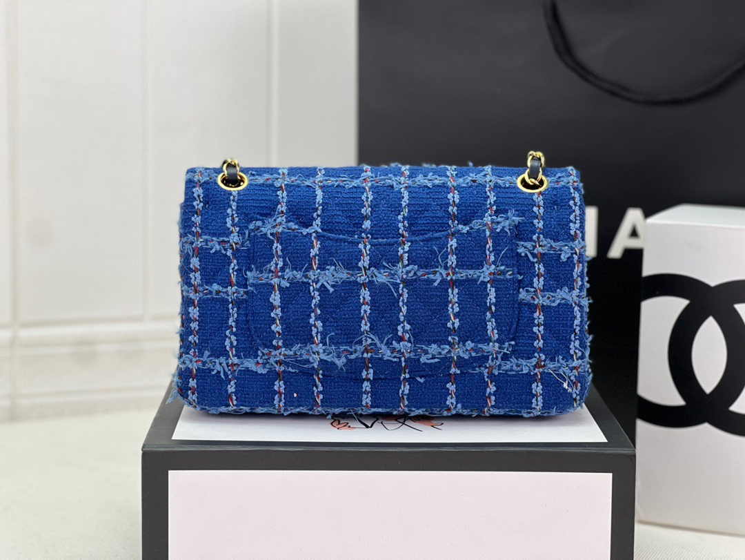 Chanel A01112 Classic Handbag Navy Blue Wool Tweed Gold-Tone Metal