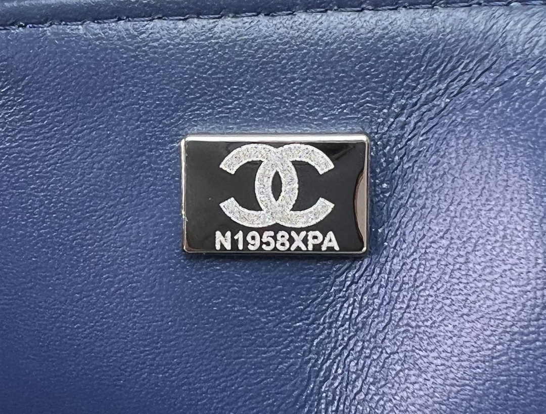 Chanel A01112 Classic Handbag Wool Tweed Gold-Tone Metal Black Blue