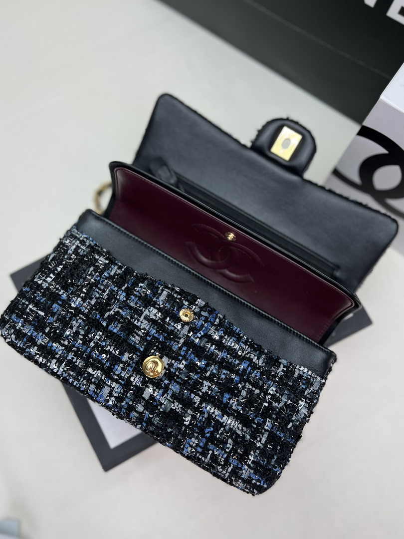 Chanel A01112 Classic Handbag Wool Tweed Gold-Tone Metal Black Red