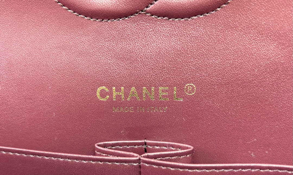 Chanel A01112 Classic Handbag Wool Tweed Gold-Tone Metal Black Red
