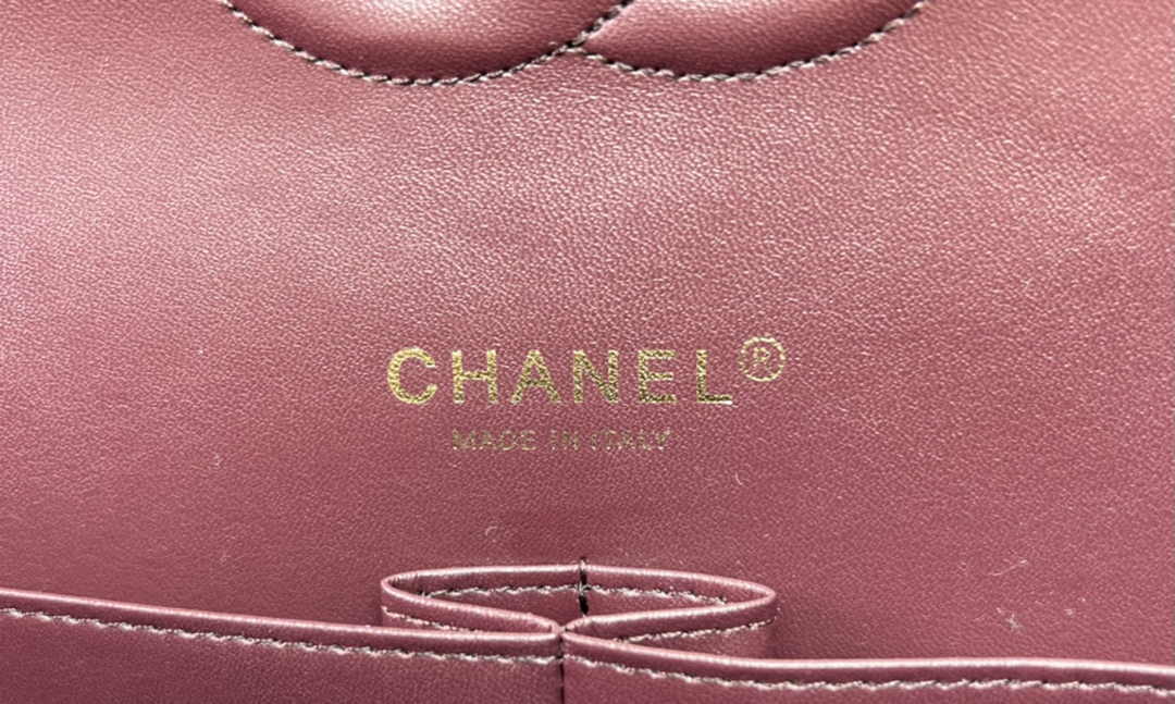 Chanel A01112 Classic Handbag Wool Tweed Gold-Tone Metal Black Red