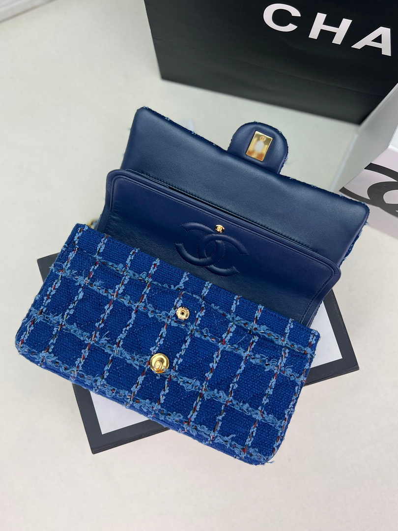 Chanel A01112 Classic Handbag Navy Blue Wool Tweed Gold-Tone Metal