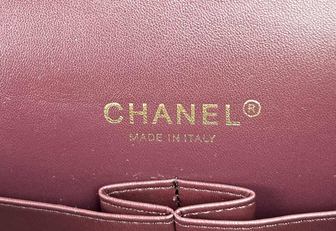 Chanel A01112 Classic Handbag Wool Tweed Gold-Tone Metal Red Black